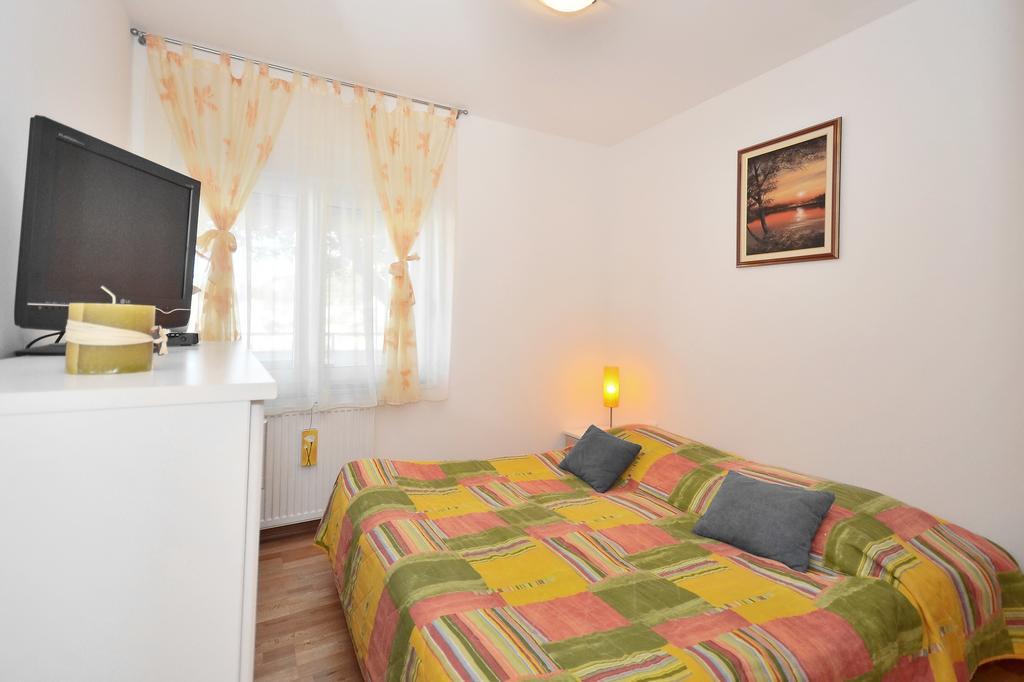 Apartments Vukasovic Mimice Bilik gambar