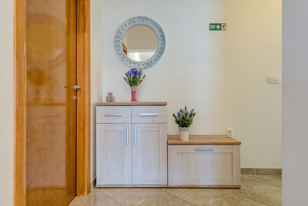 Apartments Vukasovic Mimice Luaran gambar